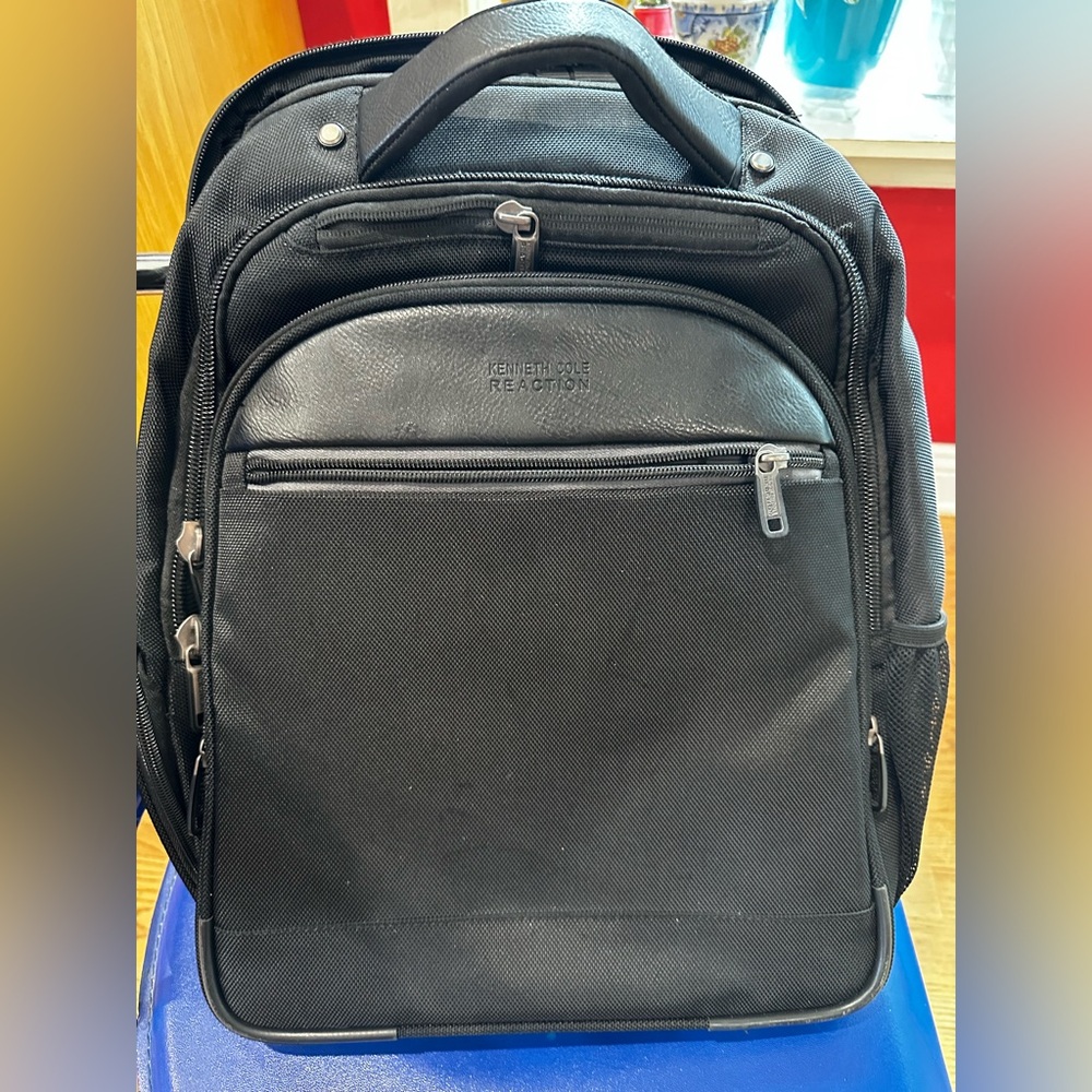 Kenneth Cole Reaction Black laptop Backpack